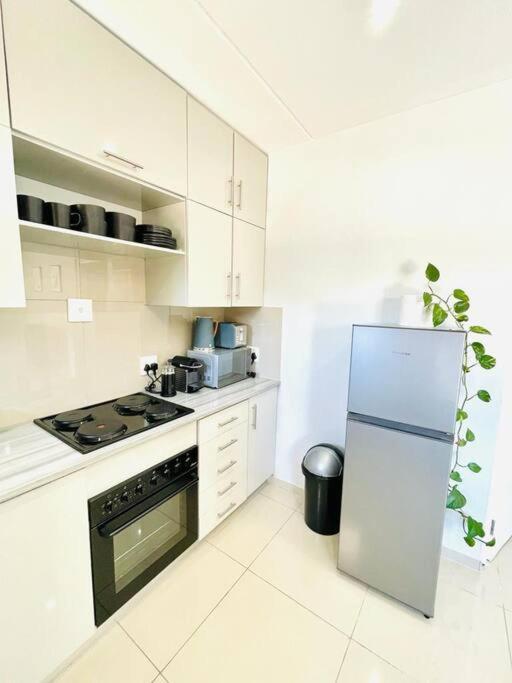 Trendy, Comfortable 1 Bedroom Apartments In Mtatha Exteriör bild