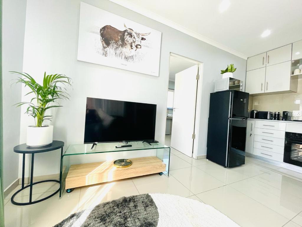 Trendy, Comfortable 1 Bedroom Apartments In Mtatha Exteriör bild