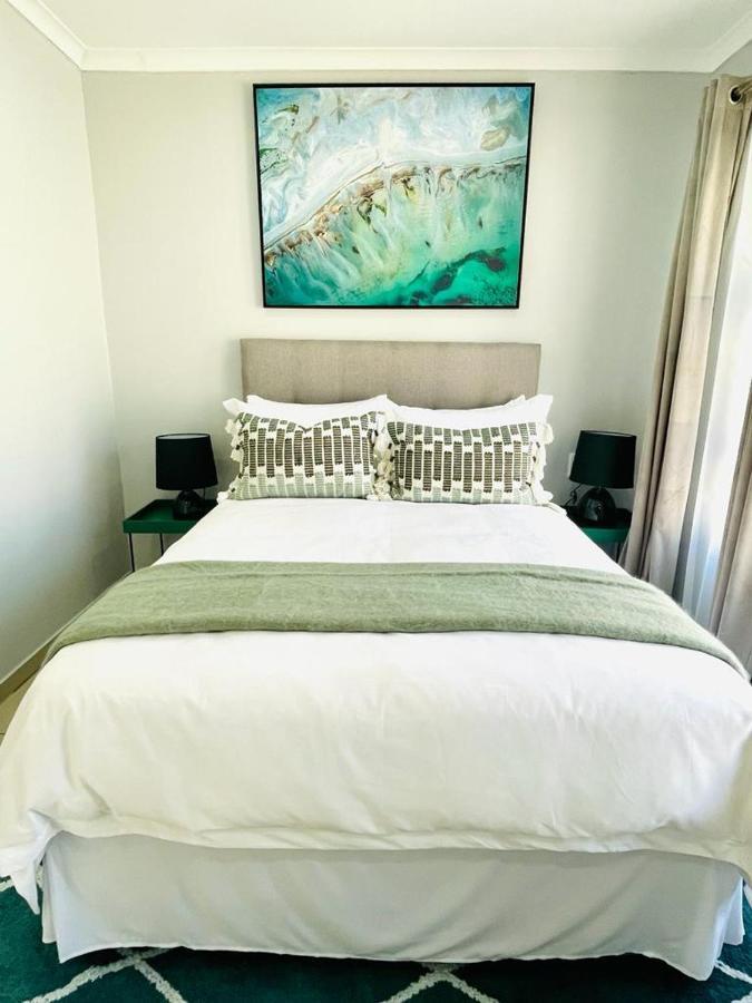 Trendy, Comfortable 1 Bedroom Apartments In Mtatha Exteriör bild