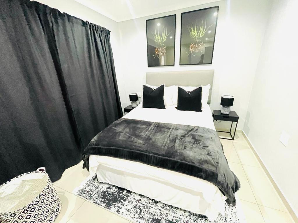 Trendy, Comfortable 1 Bedroom Apartments In Mtatha Exteriör bild