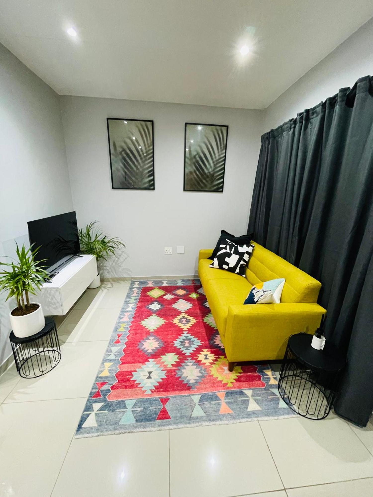 Trendy, Comfortable 1 Bedroom Apartments In Mtatha Exteriör bild