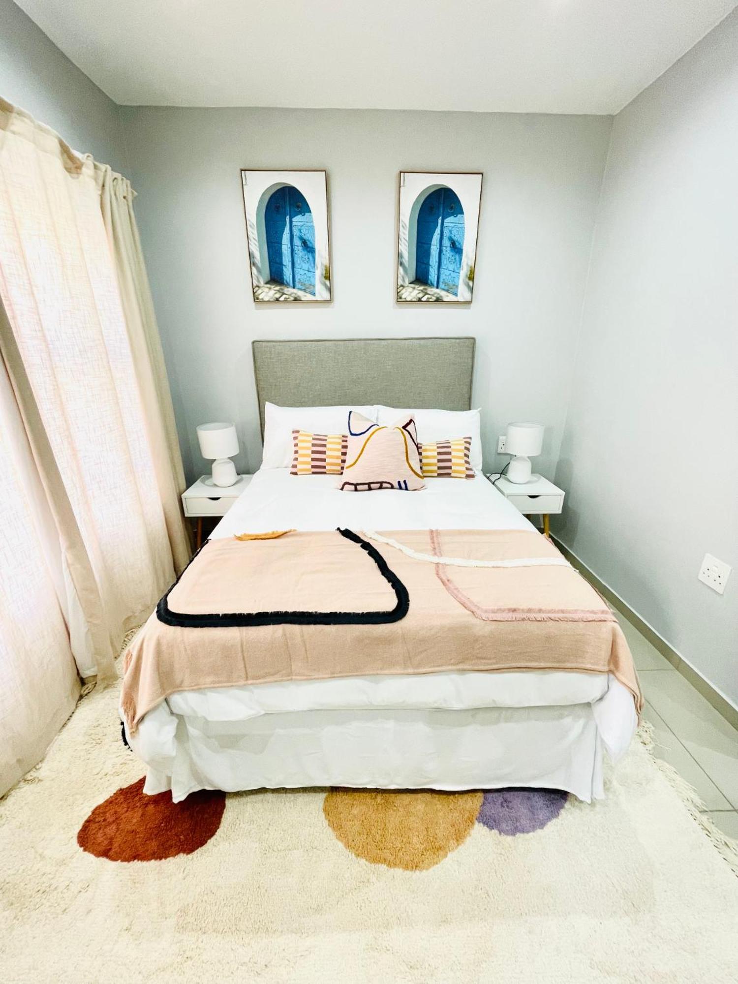 Trendy, Comfortable 1 Bedroom Apartments In Mtatha Exteriör bild